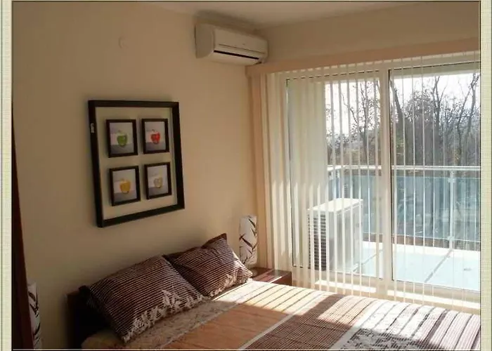 Complex Aquamarine 公寓式酒店 3*