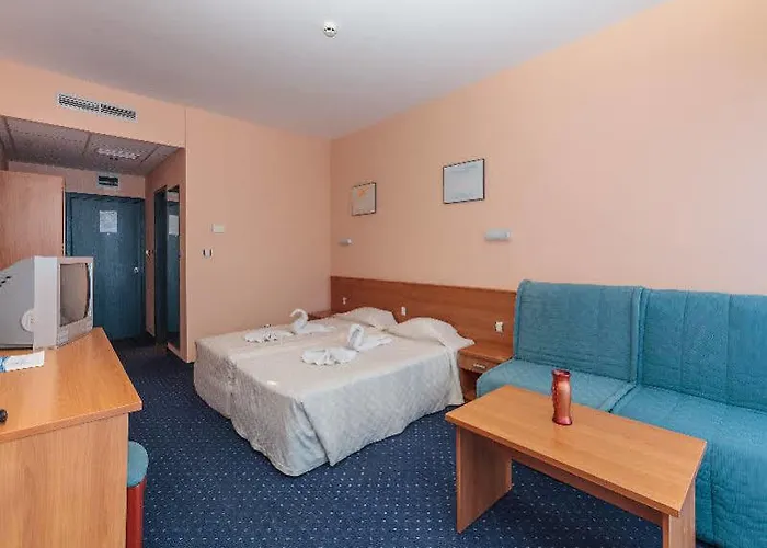 Complex Aquamarine 3* 奥布佐尔