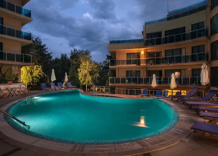 公寓式酒店 Complex Aquamarine